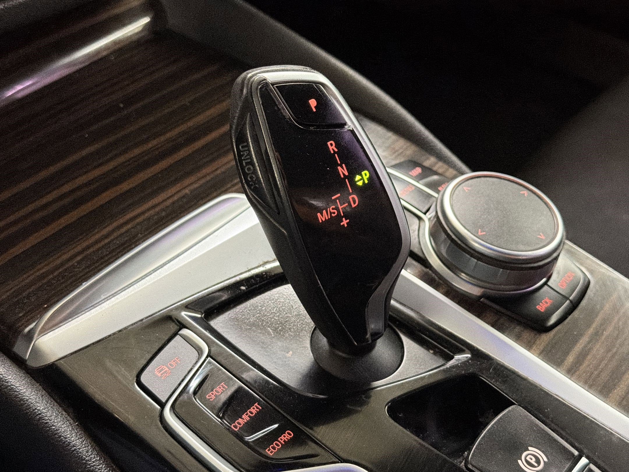 Used 2018 BMW 530e xDrive 530e xDrive iPerformance image 18