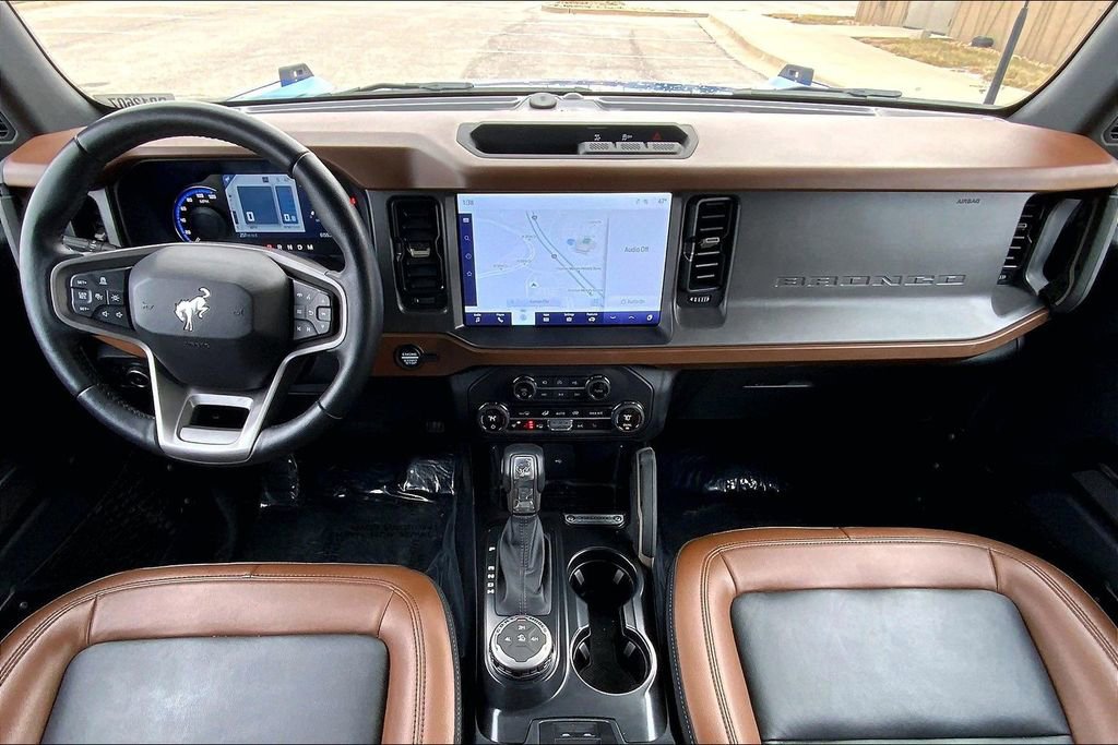 Used 2024 Ford Bronco Outer Banks AWD/4WD image 13