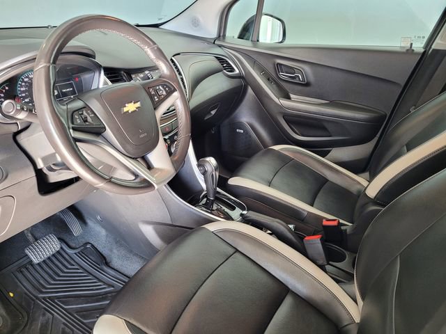Used 2018 Chevrolet Trax Premier w/ Midnight Edition image 11