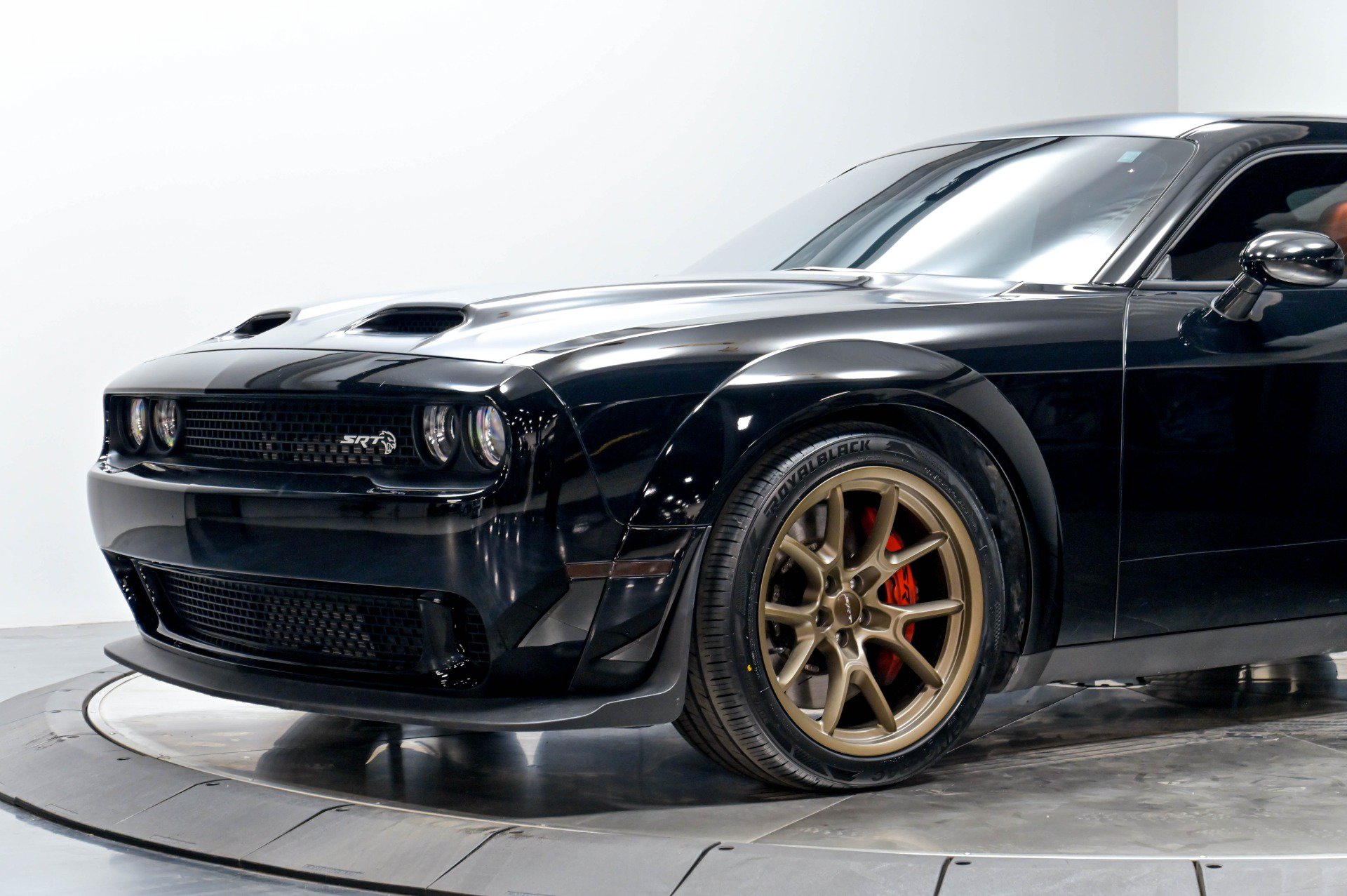 Used 2023 Dodge Challenger SRT Hellcat RWD image 4