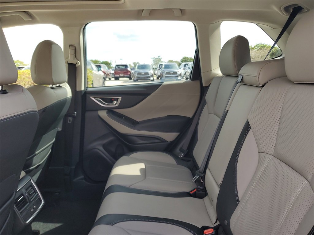 Used 2022 Subaru Forester Limited image 12