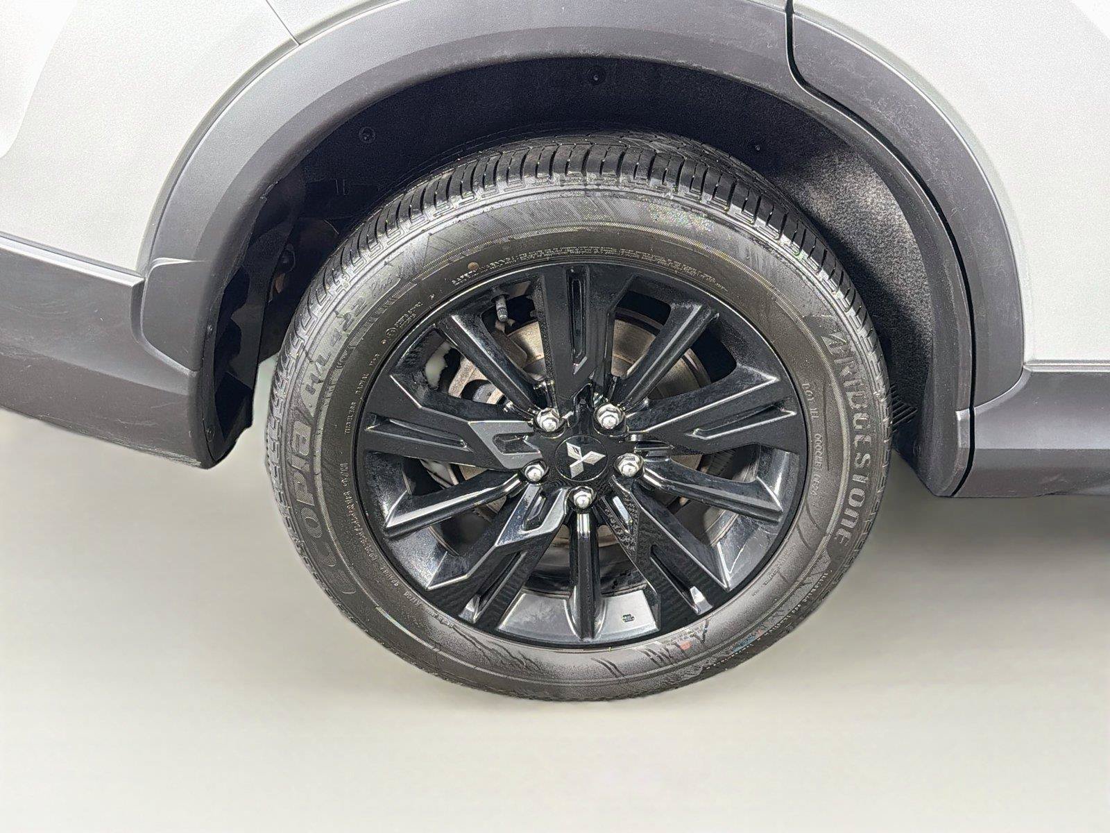 Used 2024 Mitsubishi Eclipse Cross LE AWD/4WD image 35