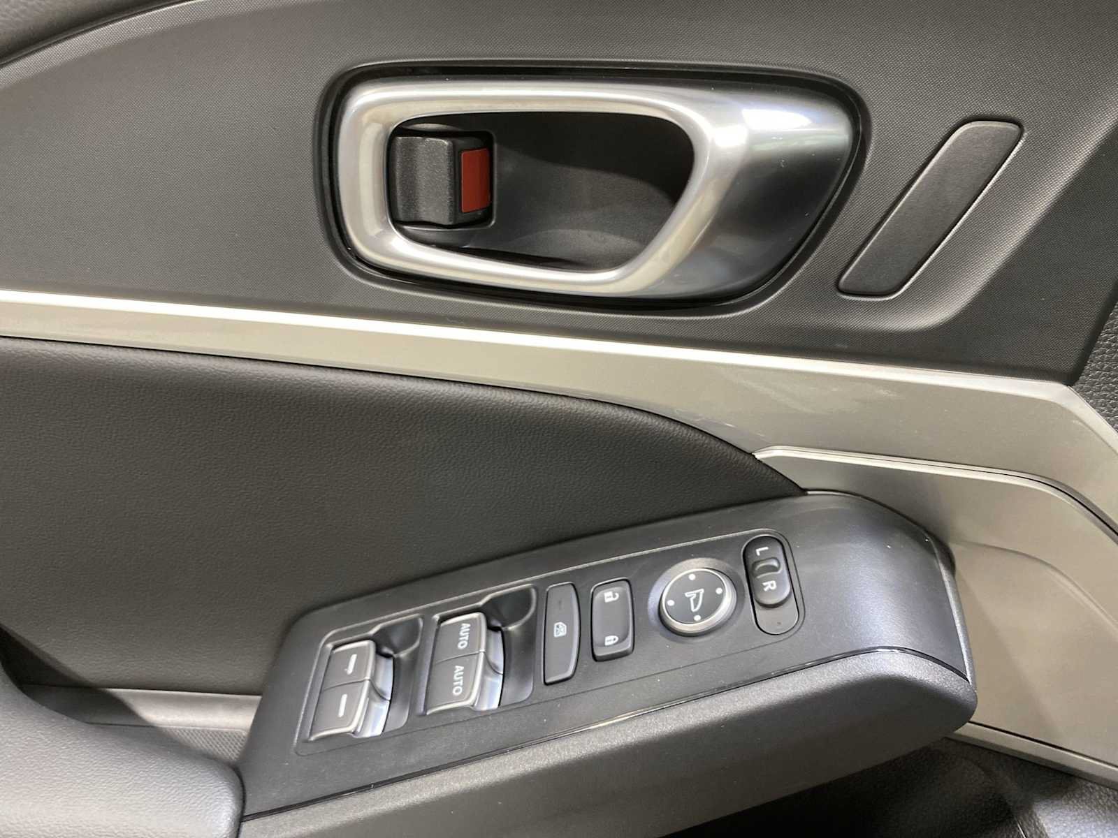 Used 2026 Acura Integra FWD image 23