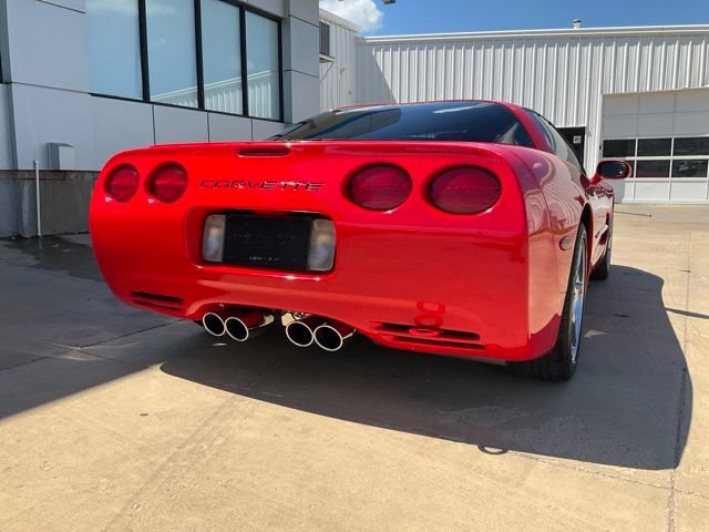 Used 2000 Chevrolet Corvette Coupe w/ Roof Pkg RWD image 25
