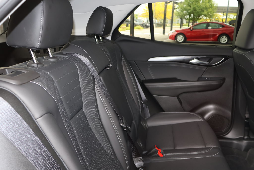 Used 2025 Buick Envision Preferred AWD/4WD image 51