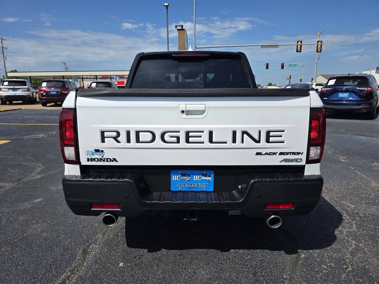 Used 2025 Honda Ridgeline Black Edition image 7