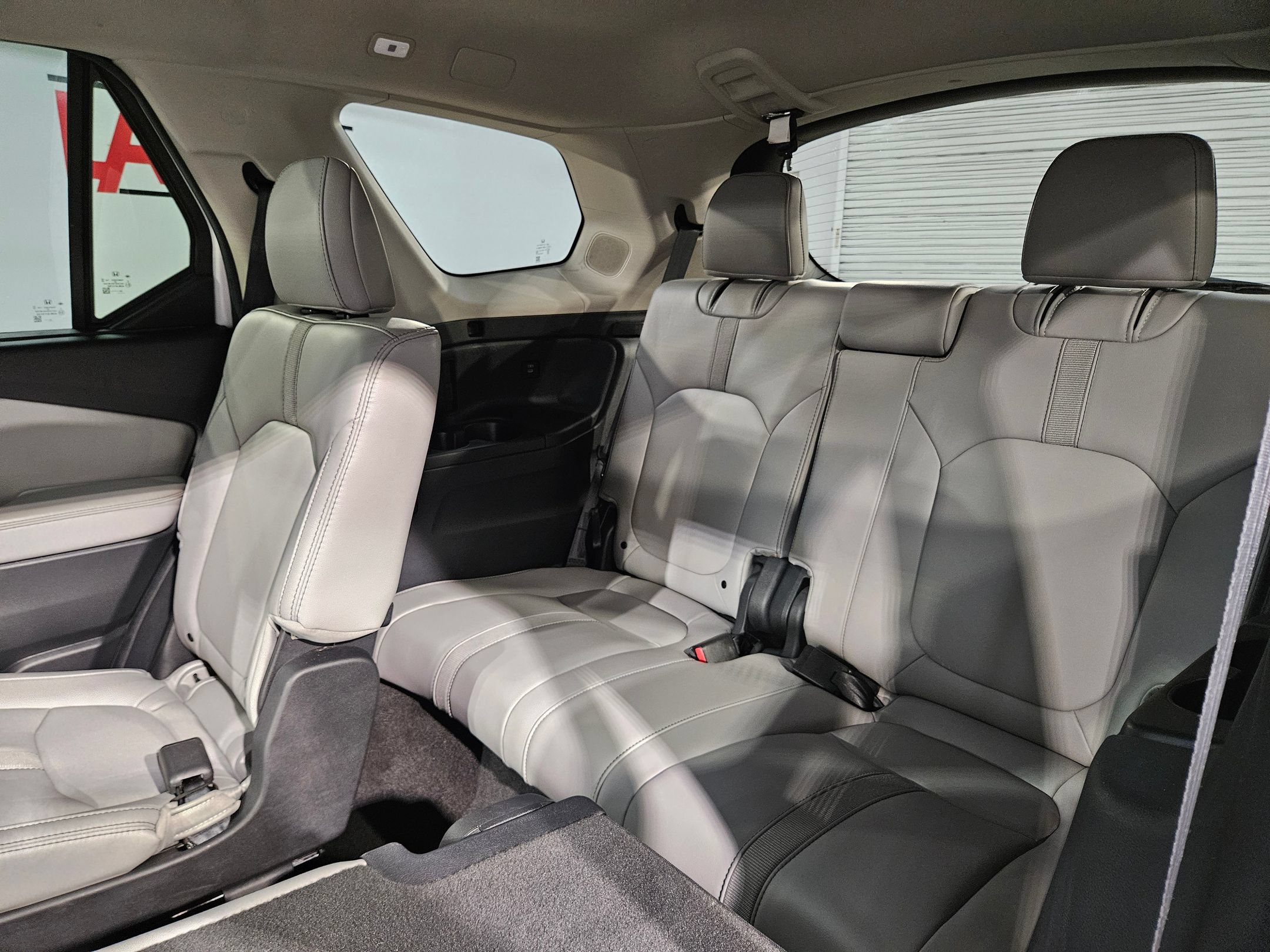 Used 2025 Honda Pilot Touring image 38