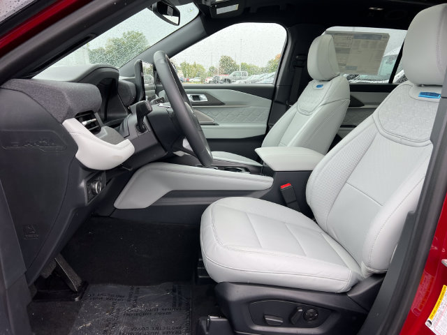 New 2027 Ford Explorer Platinum w/ LUX Leather Package AWD/4WD image 4