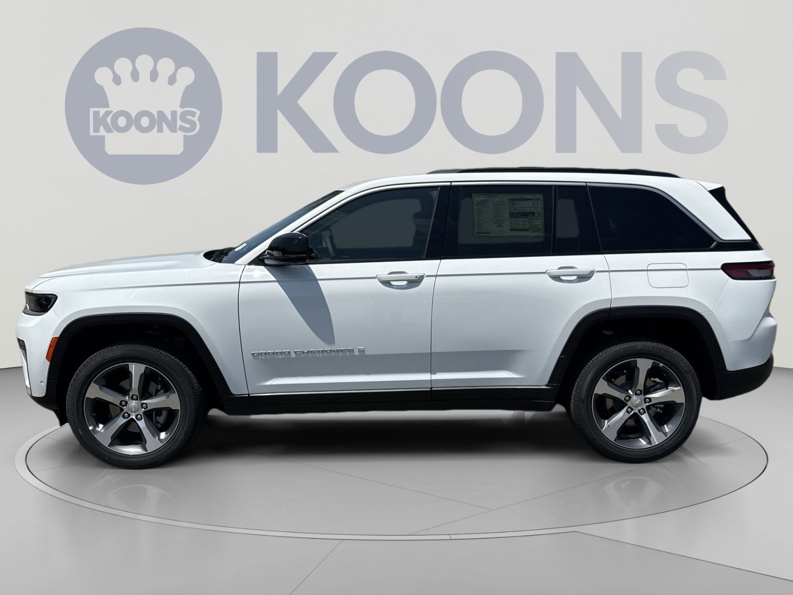 New 2026 Jeep Grand Cherokee Limited w/ Luxury Tech Group II AWD/4WD image 2