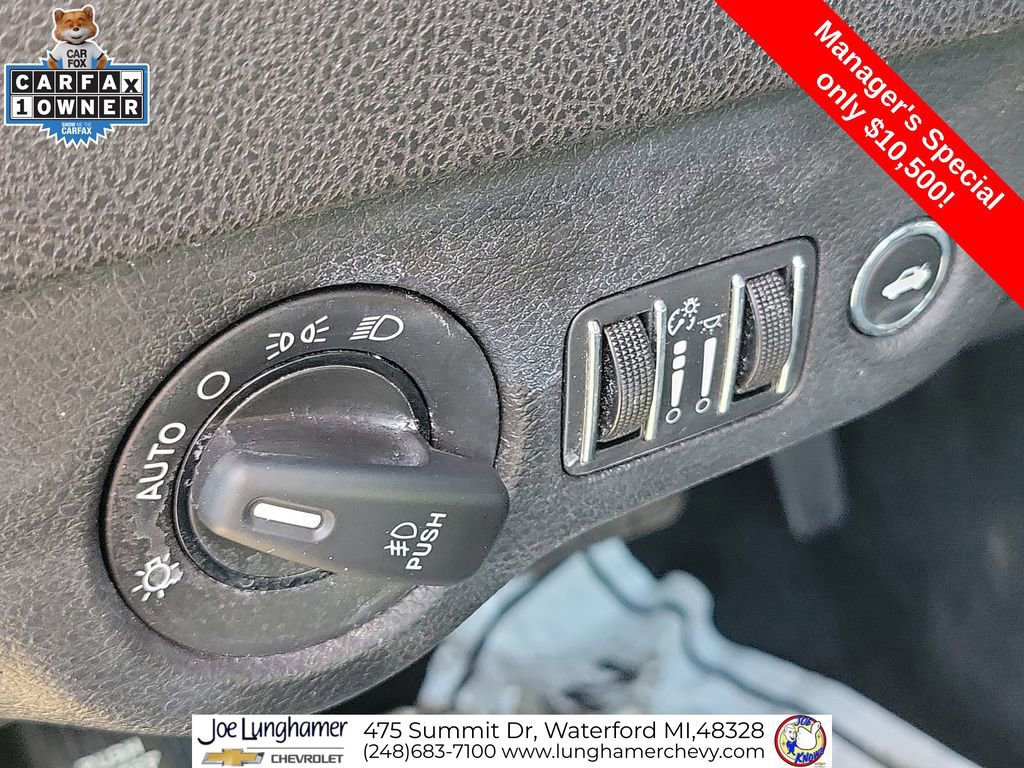 Used 2015 Dodge Charger SXT image 35