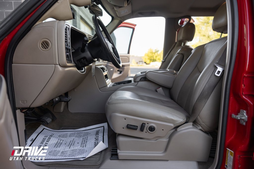 Used 2007 GMC Sierra 2500 SLT w/ Heavy-Duty Power Package image 31