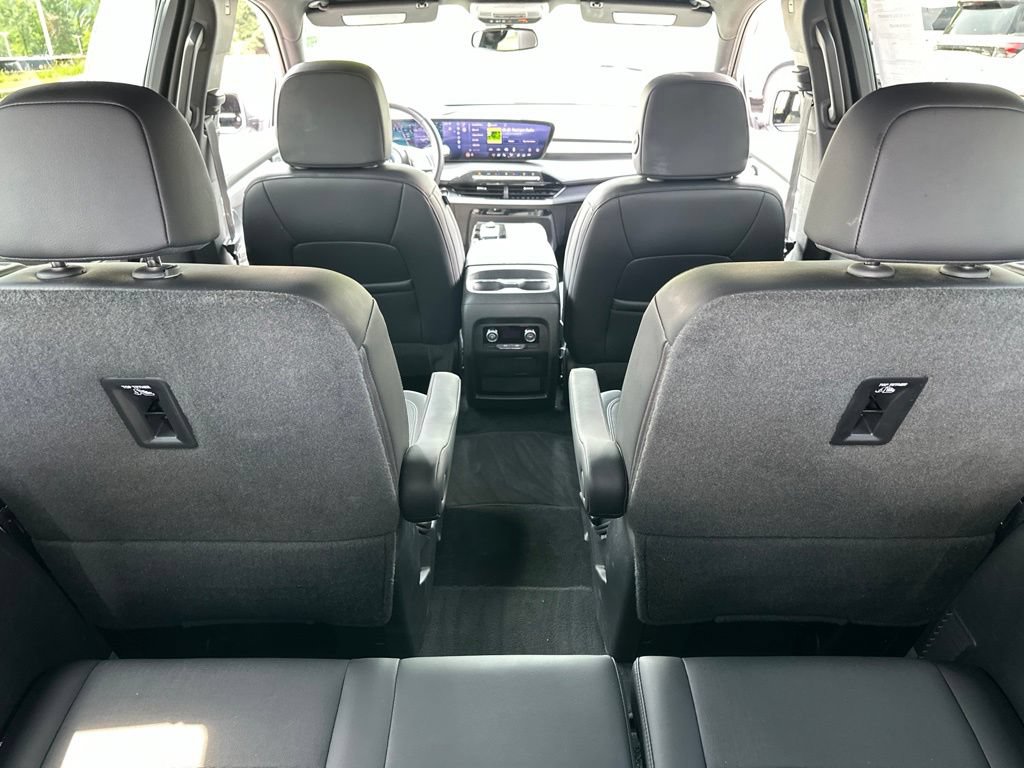 Used 2026 Buick Enclave Preferred FWD image 30