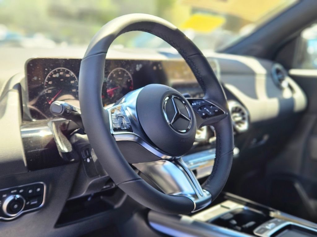 New 2026 Mercedes-Benz GLA 250 4MATIC image 16