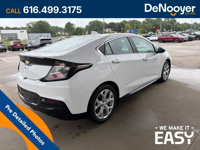 Used 2019 Chevrolet Volt Premier w/ Driver Confidence II Package FWD image 5