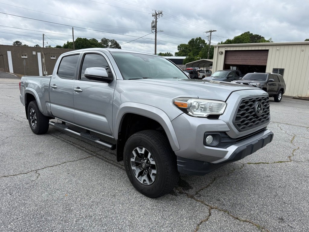 Used 2019 Toyota Tacoma SR5 AWD/4WD image 3