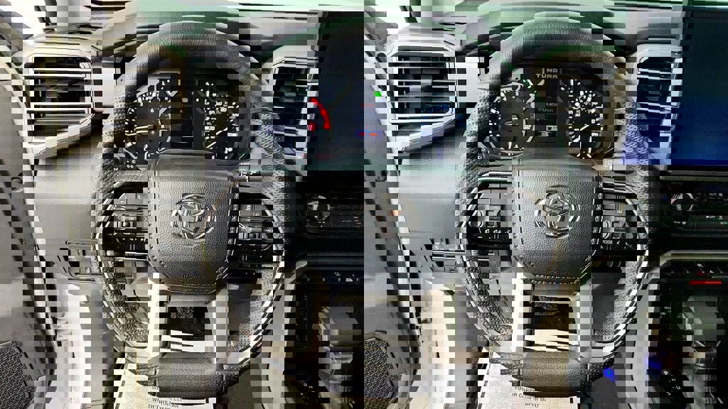 Used 2022 Toyota Tundra SR5 w/ SR5 Premium Package image 13