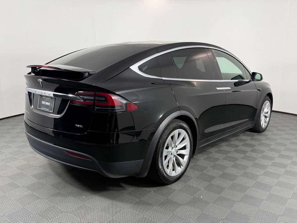 Used 2018 Tesla Model X 75D AWD/4WD image 7