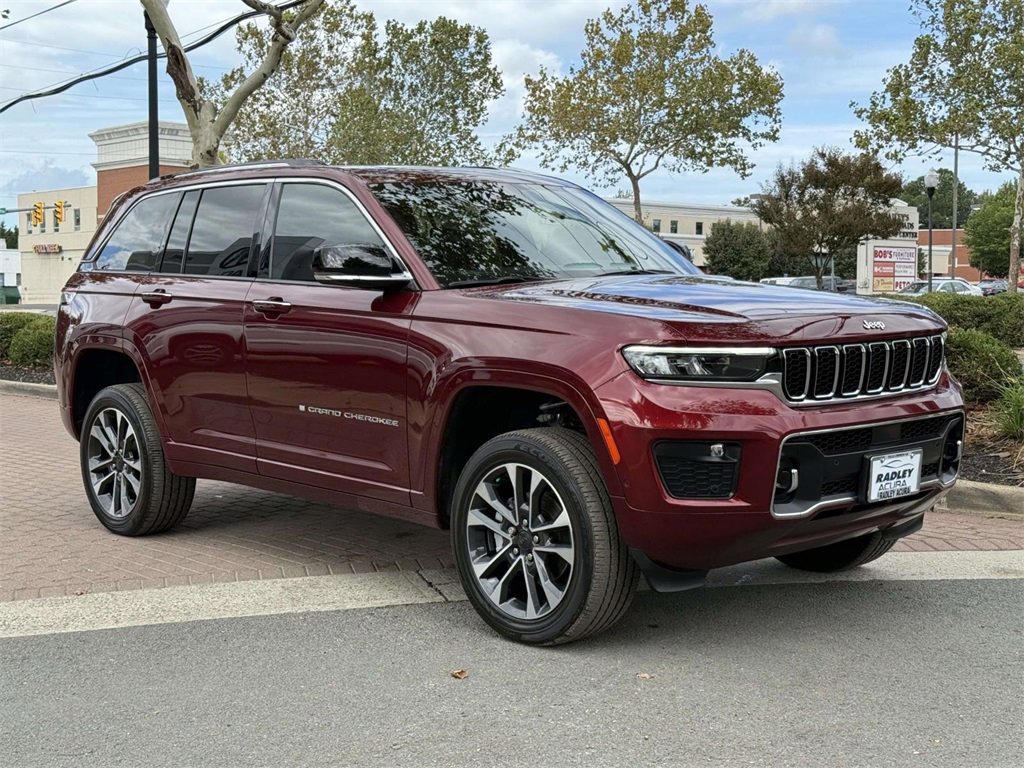 Used 2022 Jeep Grand Cherokee Overland w/ Luxury Tech Group IV
