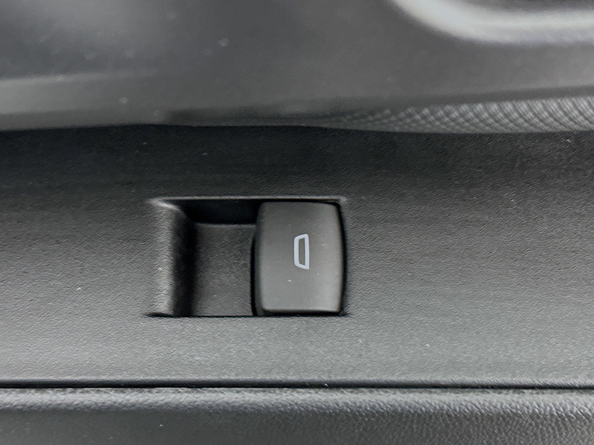 Used 2025 Chevrolet Equinox EV LT image 28