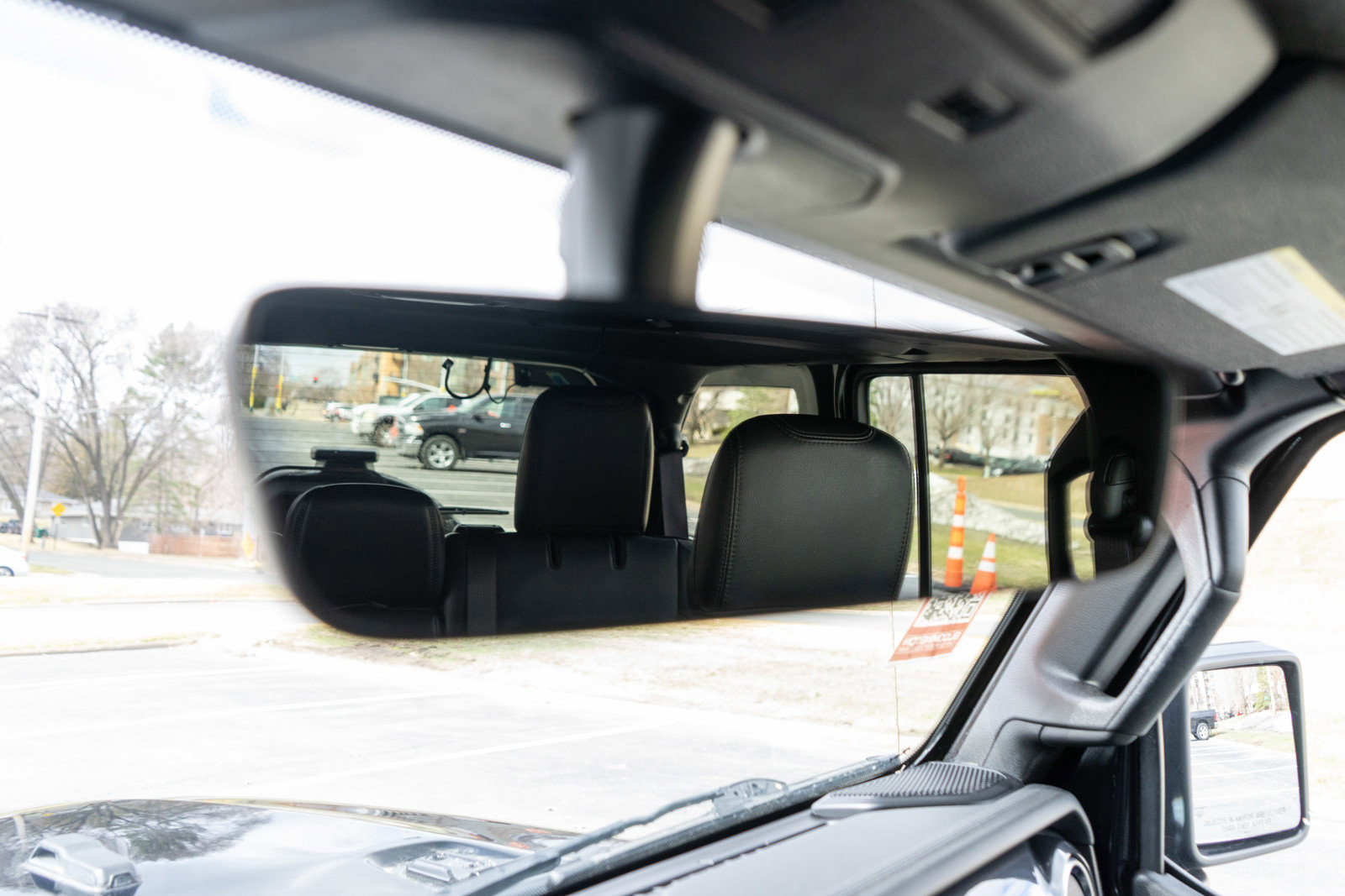 Used 2022 Jeep Wrangler Unlimited Sahara image 23