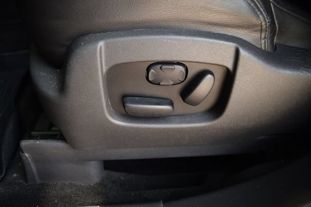 Used 2014 Lincoln MKT AWD w/ Equipment Group 201A image 21