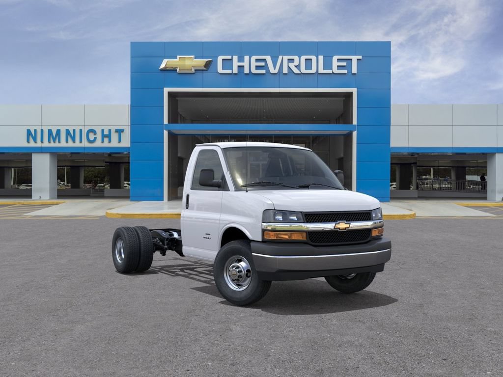 New 2026 Chevrolet Express 3500