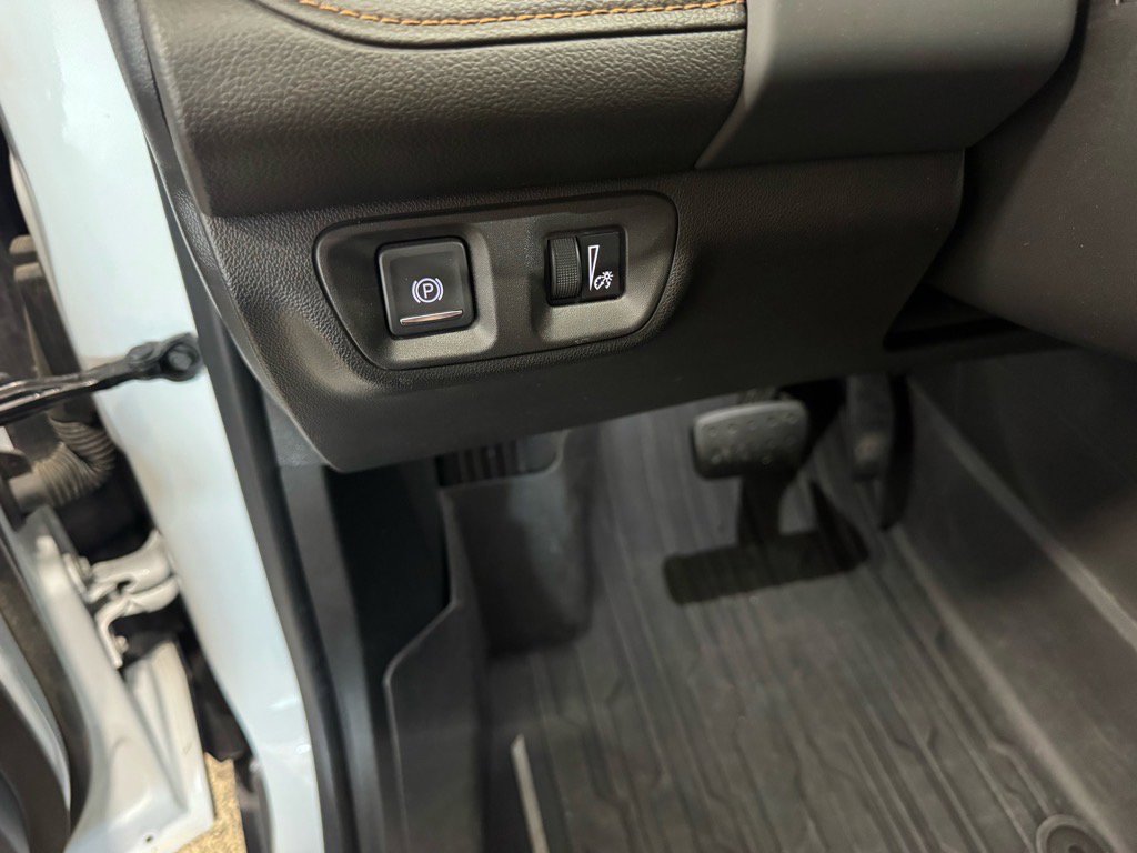 Used 2023 GMC Acadia AT4 w/ Trailering Package image 20