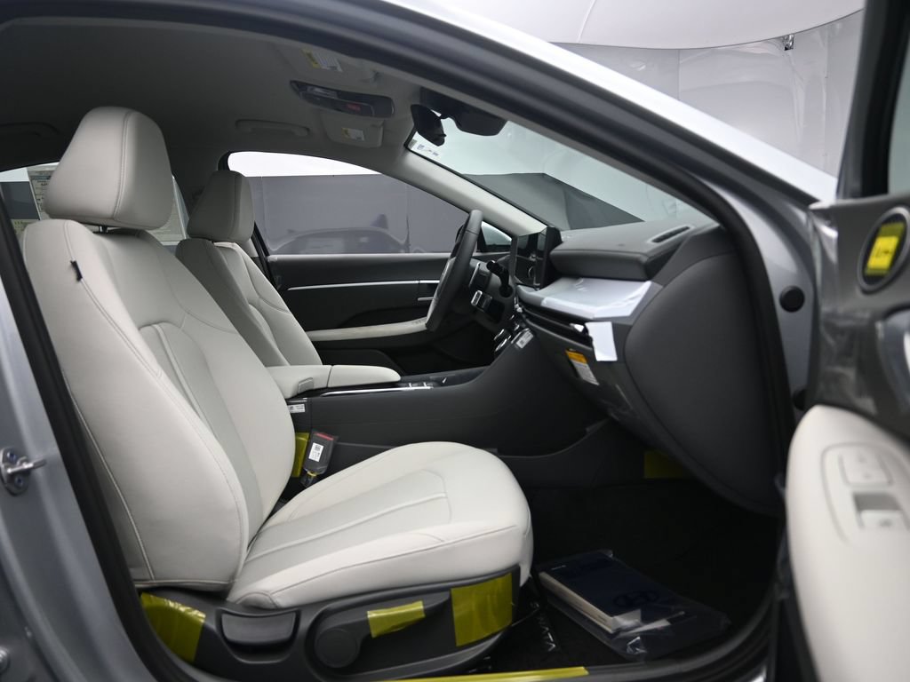 New 2026 Hyundai Sonata SEL AWD/4WD image 32