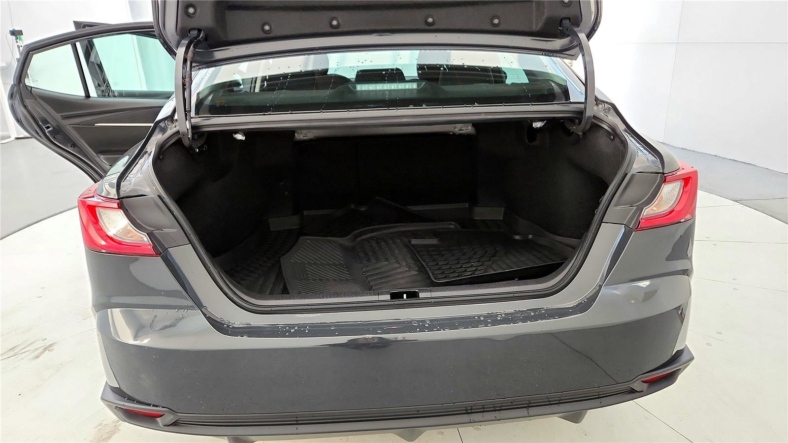 Used 2025 Toyota Camry LE image 20