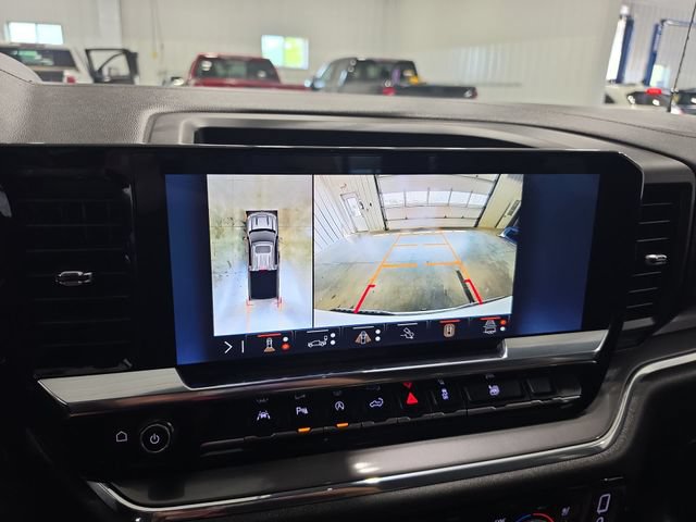 Used 2024 Chevrolet Silverado 1500 High Country w/ Technology Package AWD/4WD image 14