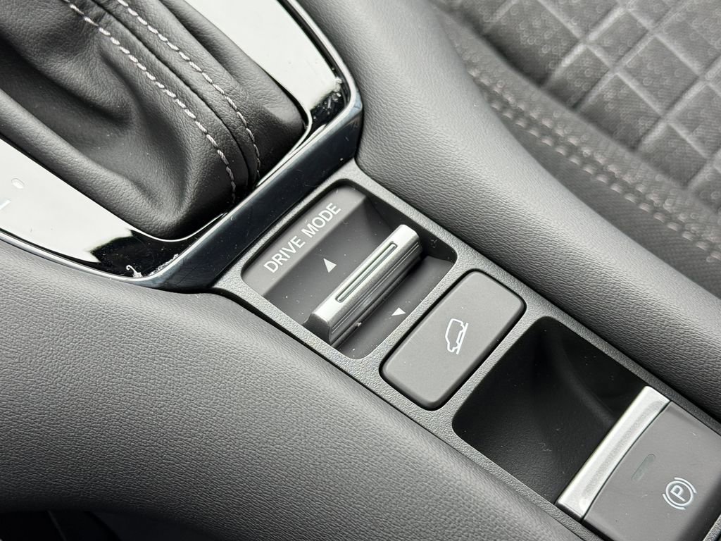 New 2026 Honda HR-V LX image 26