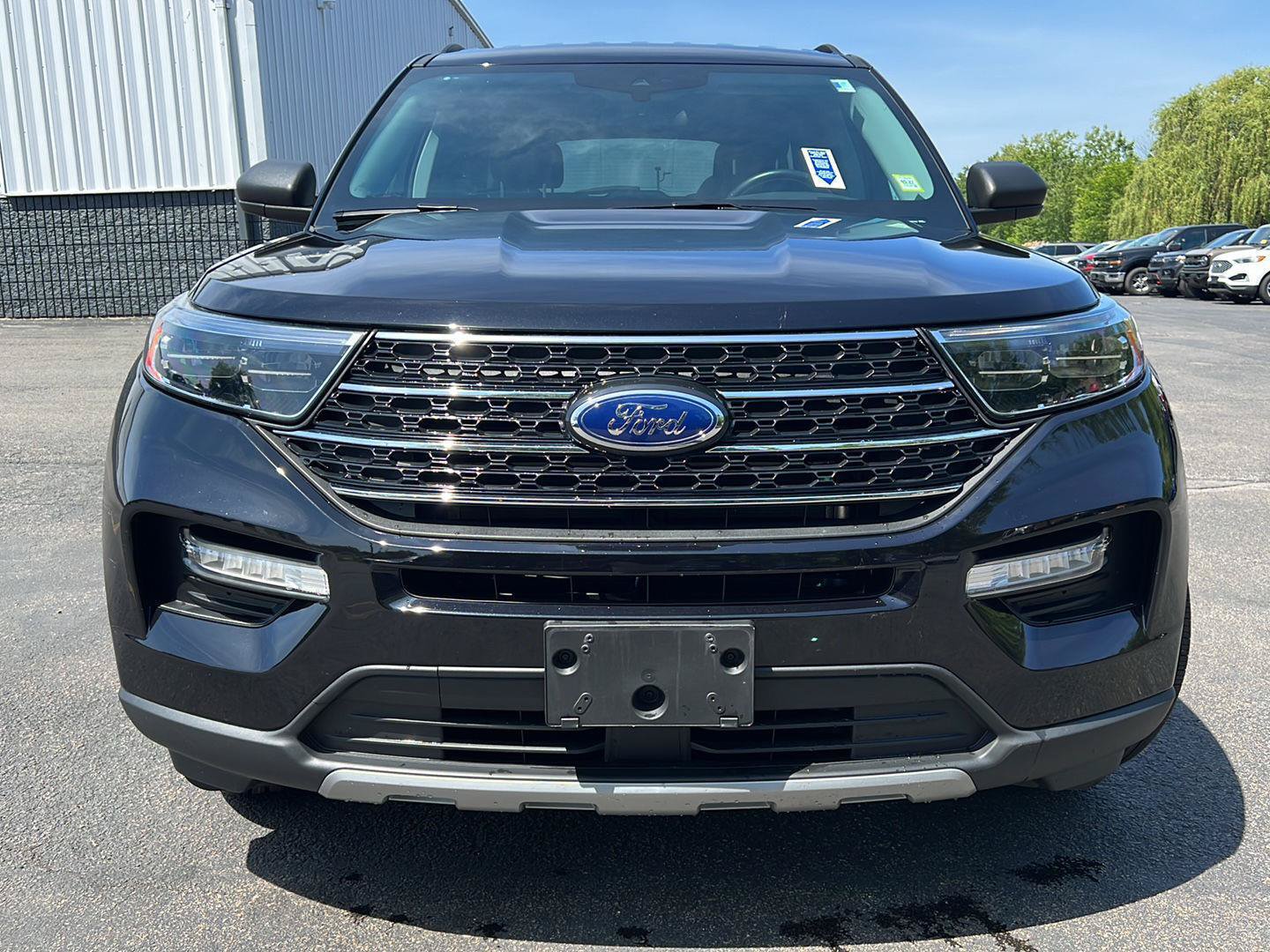 Used 2023 Ford Explorer XLT w/ Equipment Group 202A AWD/4WD image 15