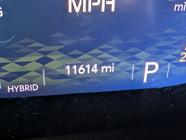 Used 2025 Jeep Wrangler Unlimited Sahara image 17