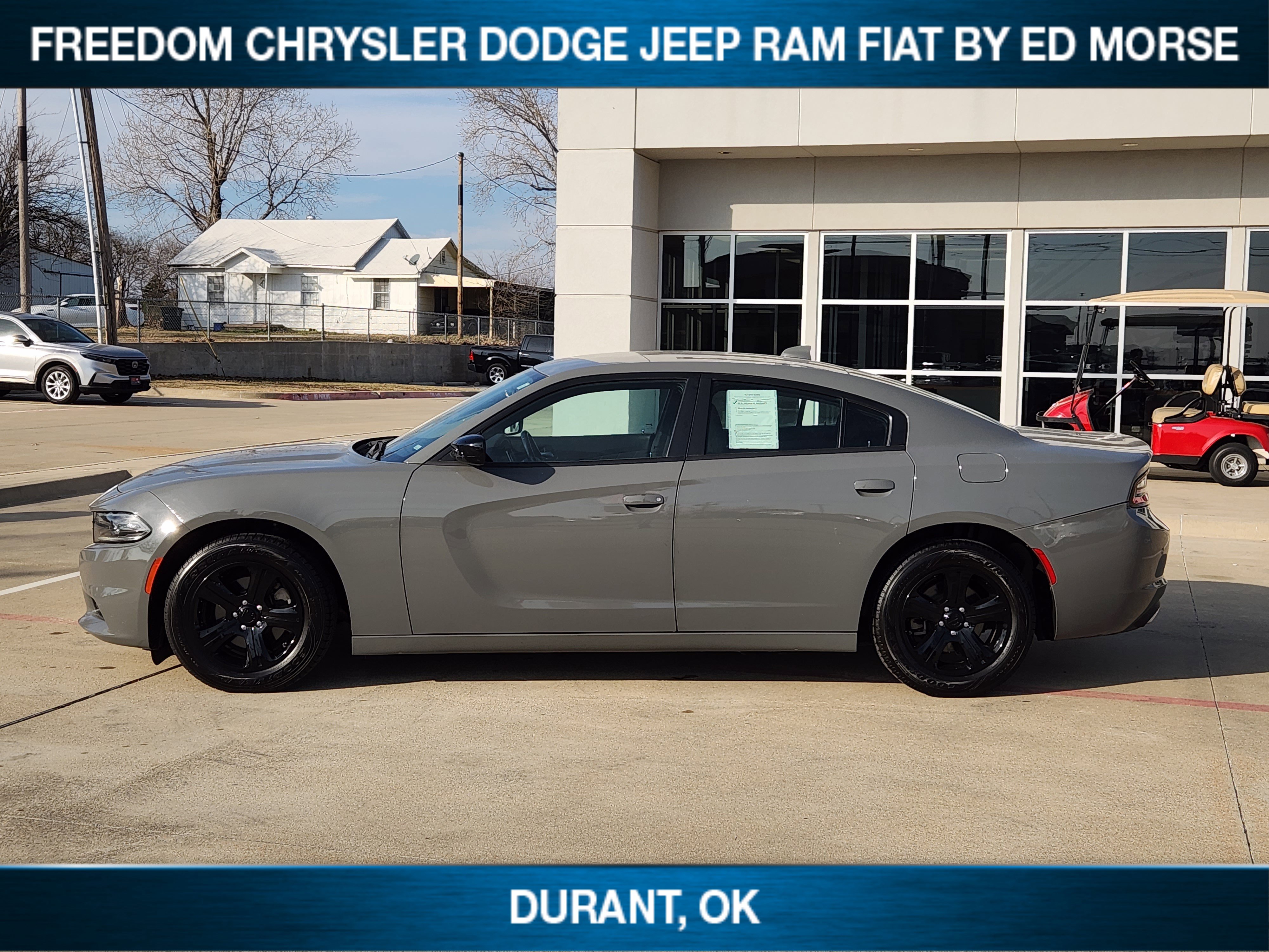 Used 2023 Dodge Charger SXT image 3