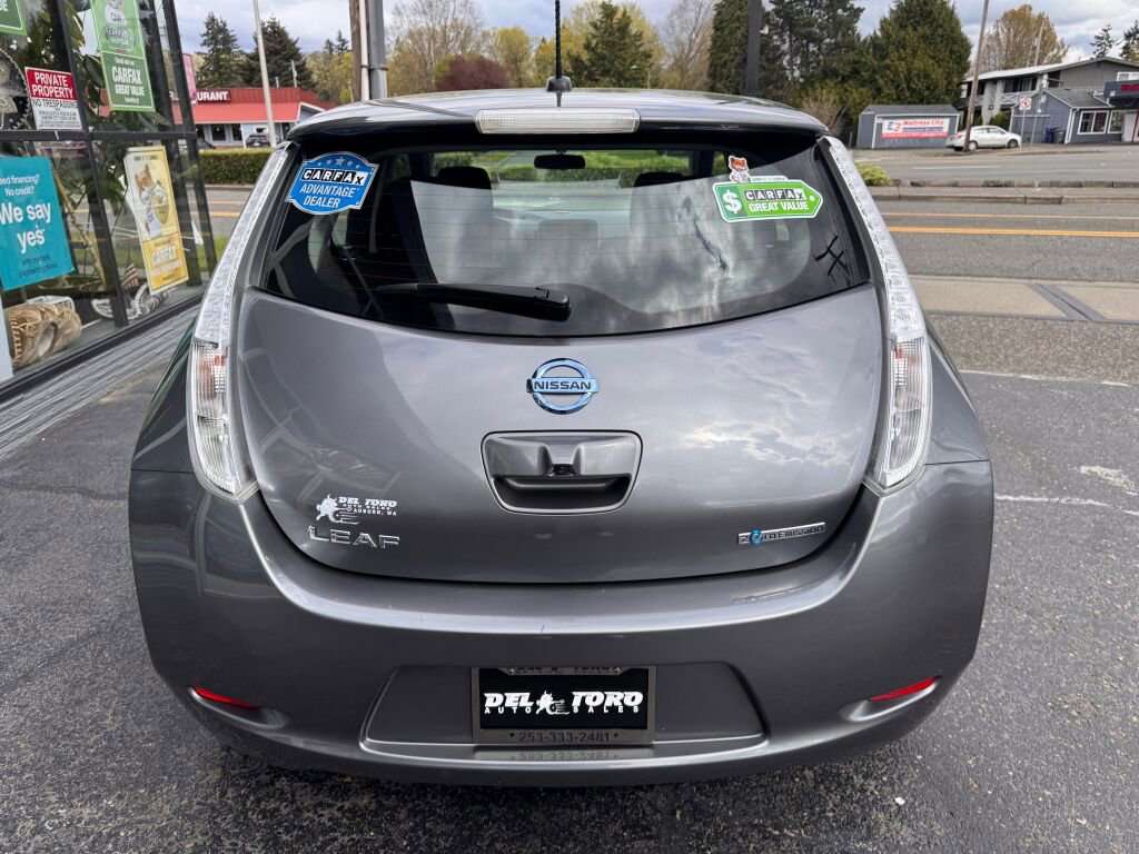 Used 2015 Nissan Leaf S w/ Charge Package image 7