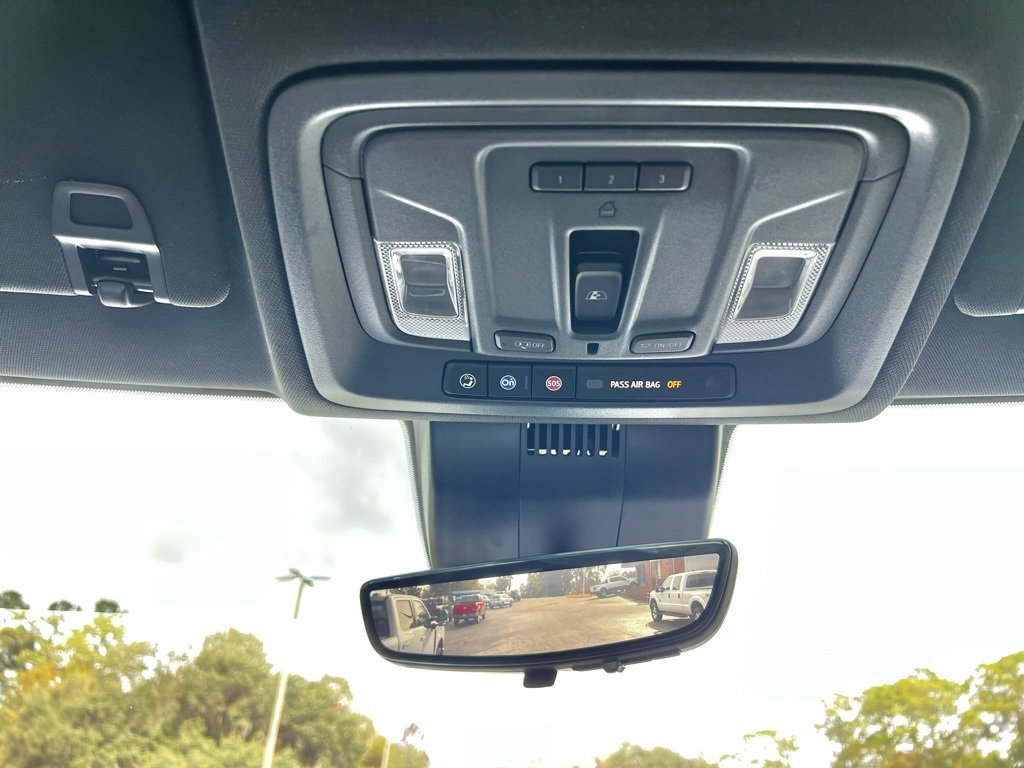 Used 2025 GMC Sierra 1500 AT4 w/ AT4 Premium Package image 46