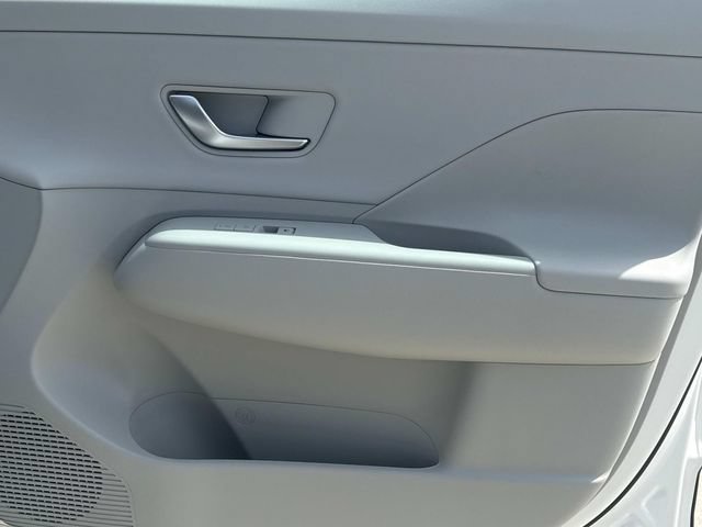 New 2026 Hyundai Kona SEL Premium FWD image 17