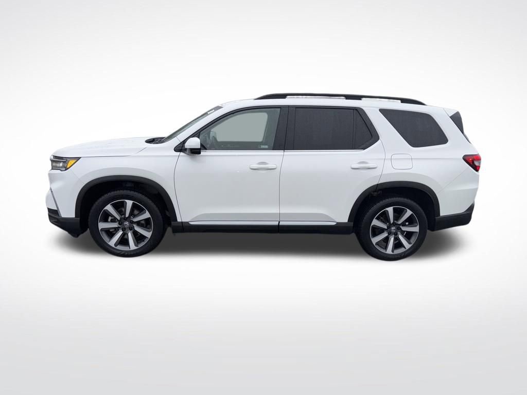 Used 2025 Honda Pilot Touring image 25
