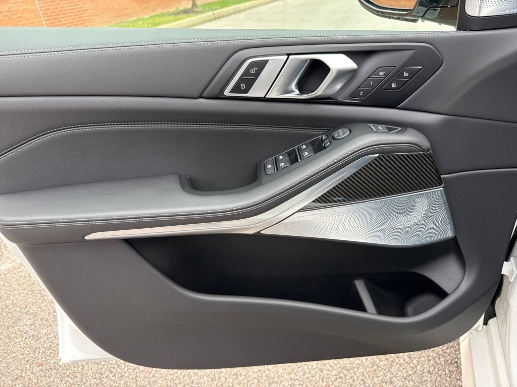New 2026 BMW X5 M60i AWD/4WD image 12