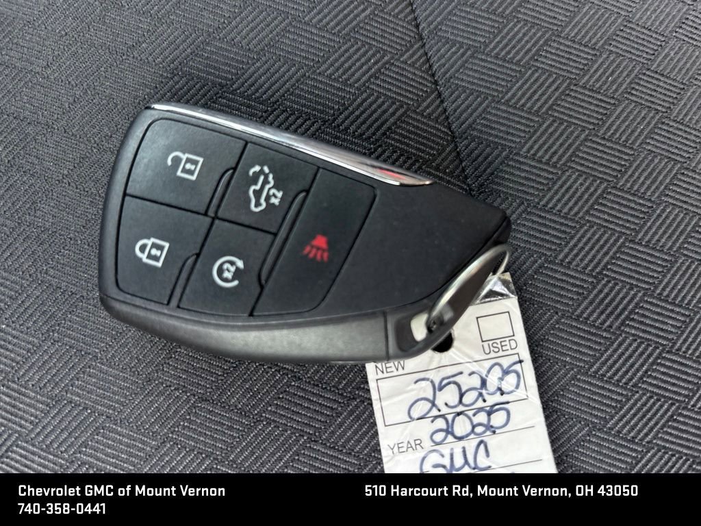 New 2025 GMC Sierra 1500 Elevation image 30