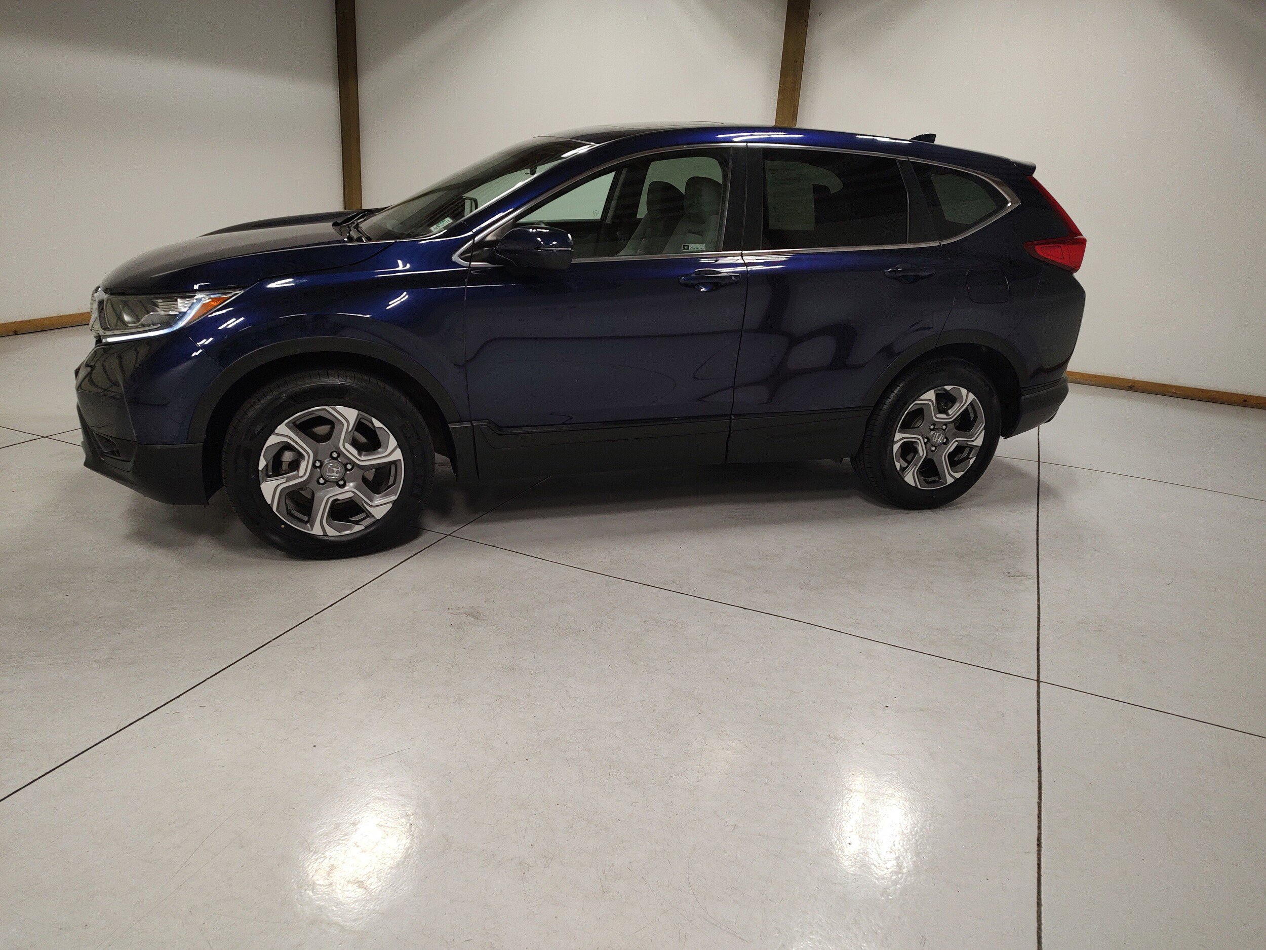 Used 2019 Honda CR-V EX image 4
