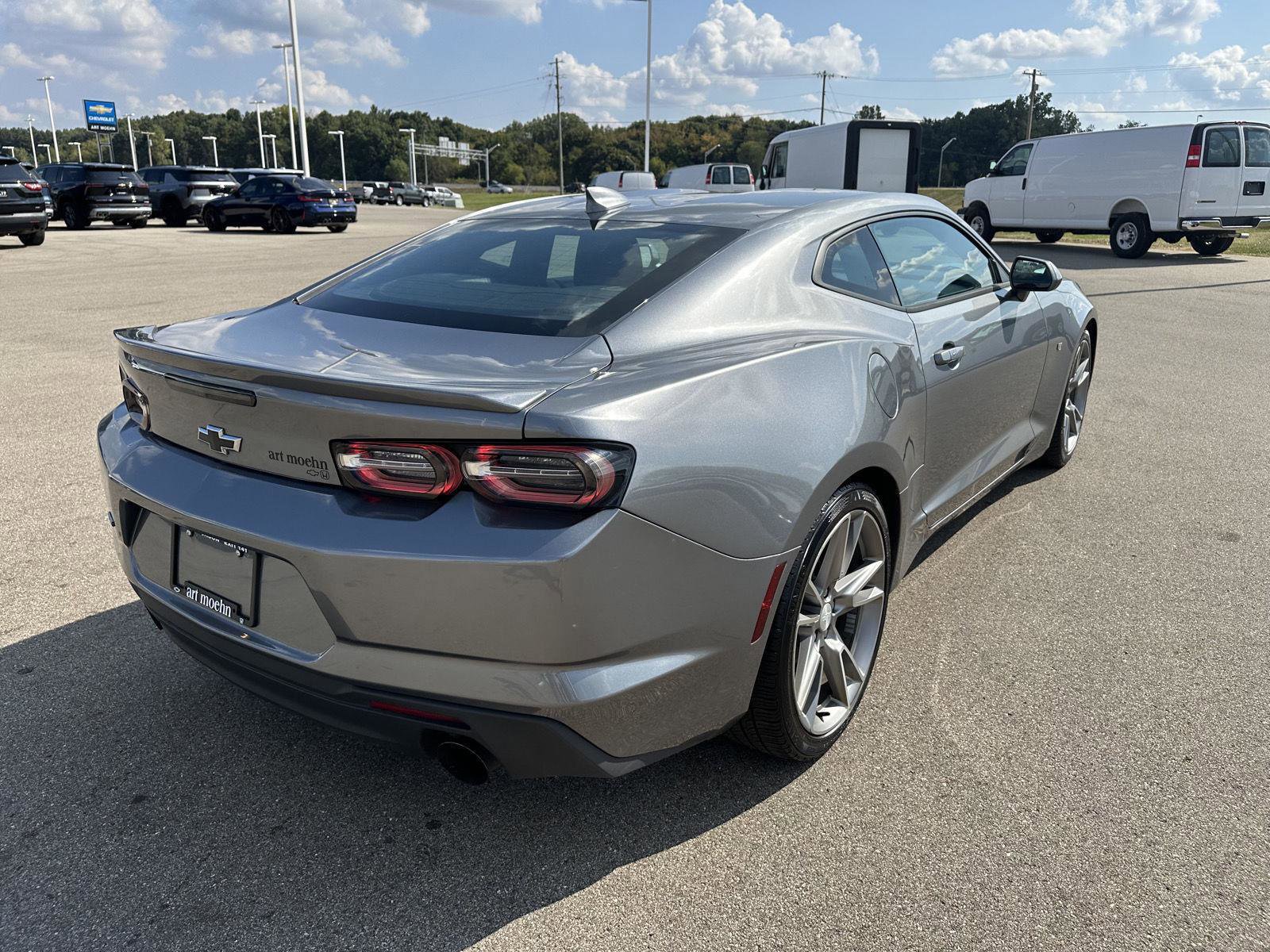 Used 2020 Chevrolet Camaro LT w/ RS Package image 7