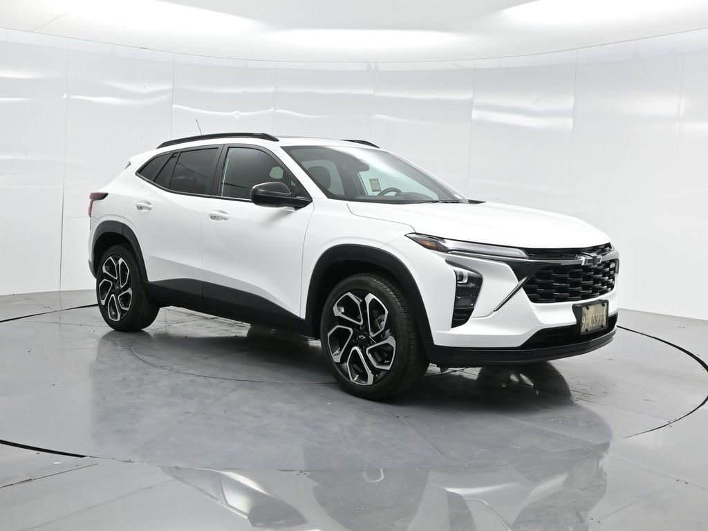 Used 2024 Chevrolet Trax RS w/ Sunroof Package image 34