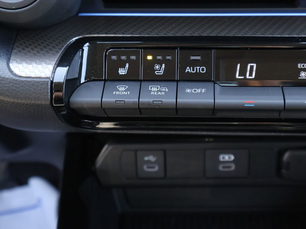 Used 2024 Toyota Prius Limited w/ Limited Premium Package AWD/4WD image 31