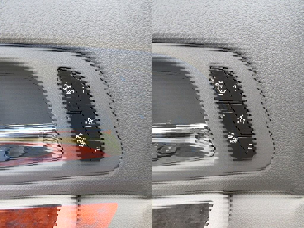 Used 2008 Chevrolet Silverado 2500 LTZ w/ Safety Package image 21