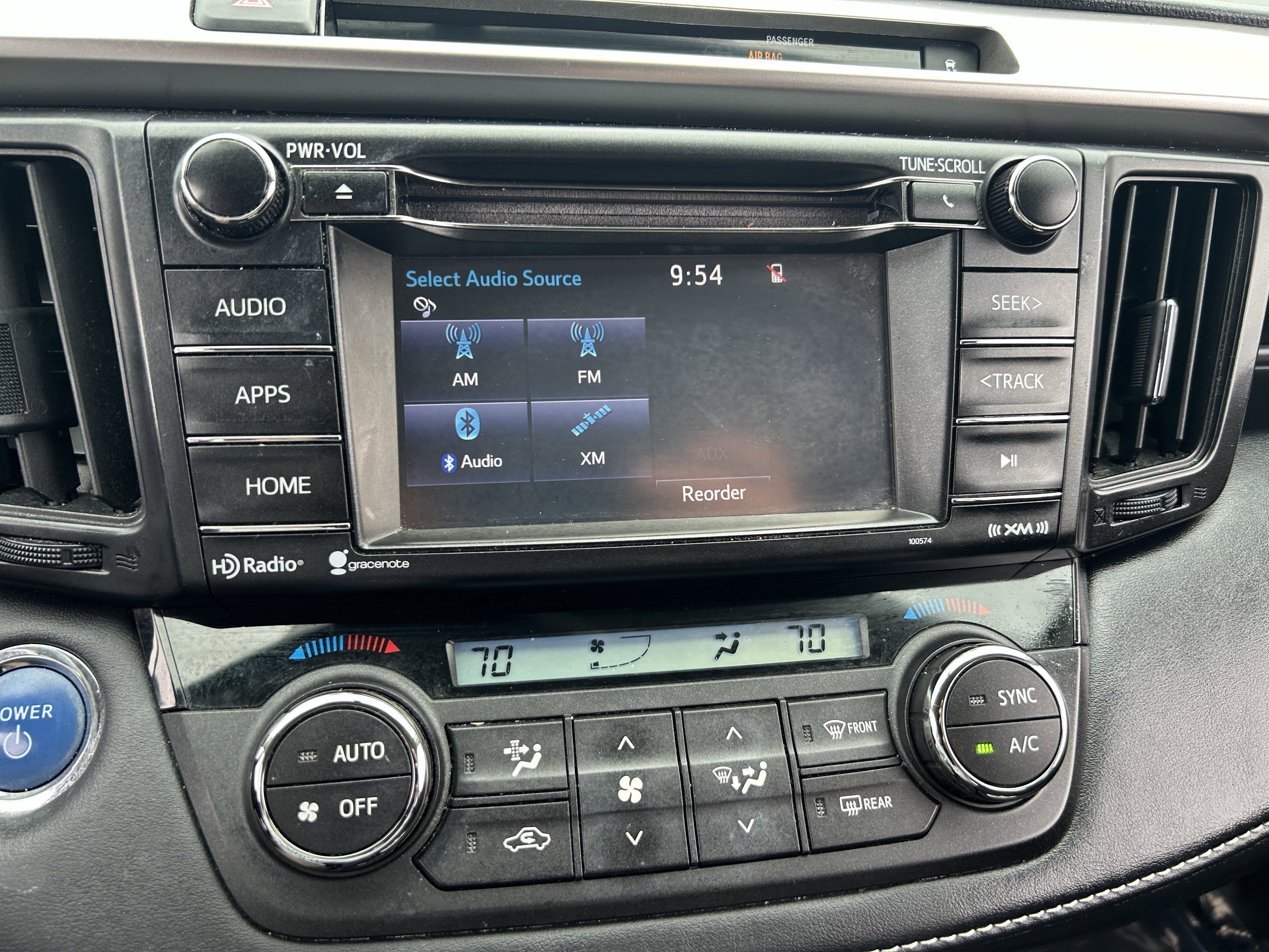 Used 2016 Toyota RAV4 XLE image 12