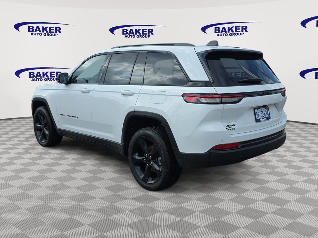 New 2025 Jeep Grand Cherokee Altitude image 5
