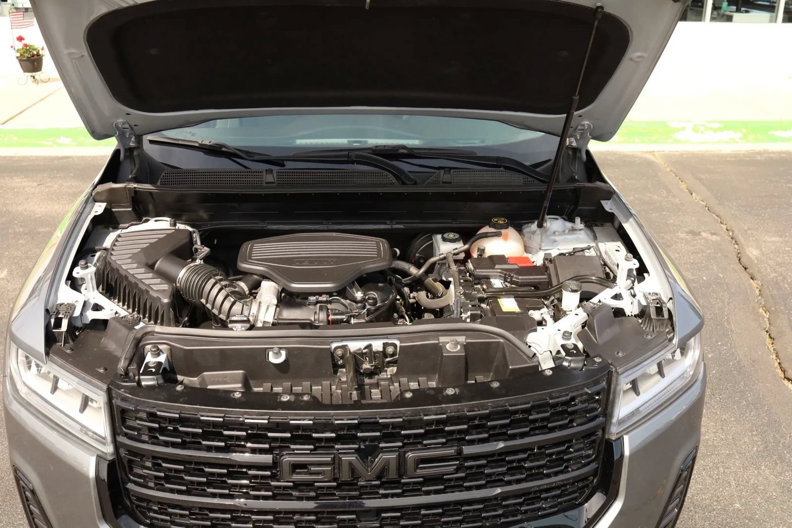 Used 2021 GMC Acadia SLE w/ Driver Convenience Package AWD/4WD image 63