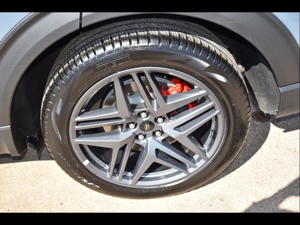 New 2025 Ford Explorer ST-Line w/ Premium Package image 17