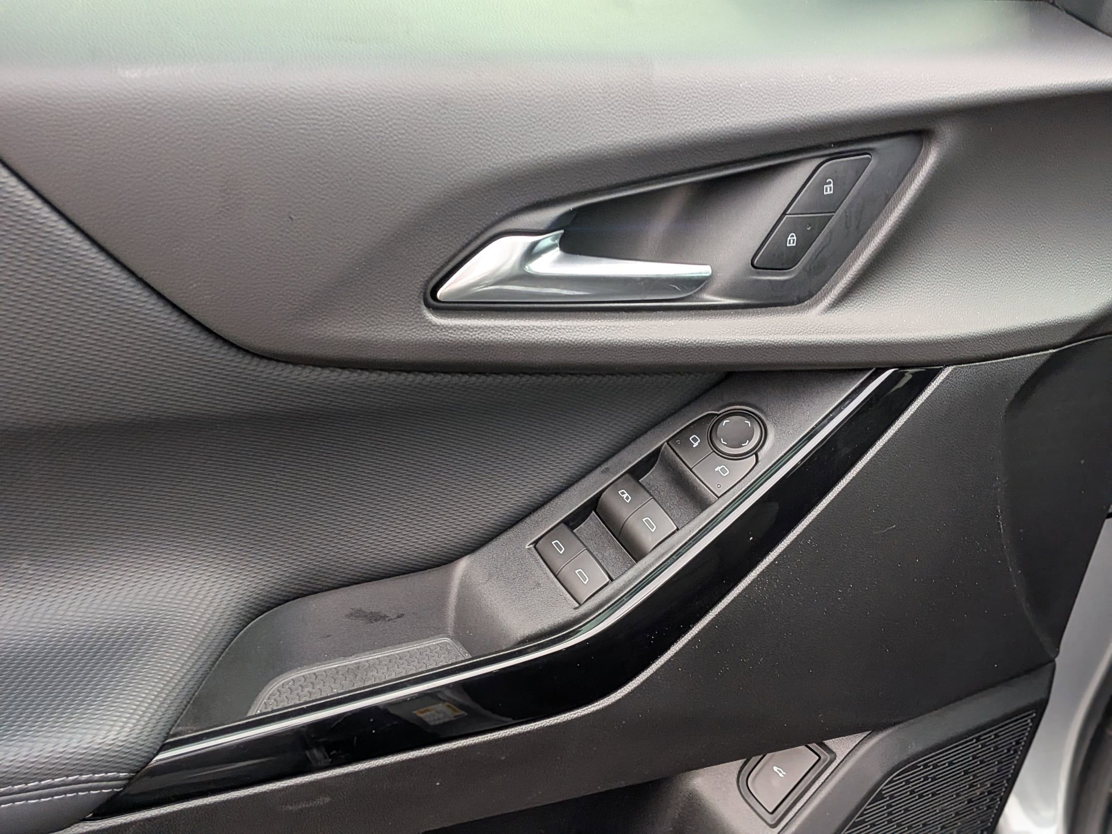 Certified 2026 Chevrolet Equinox LT w/ Convenience Package II image 15